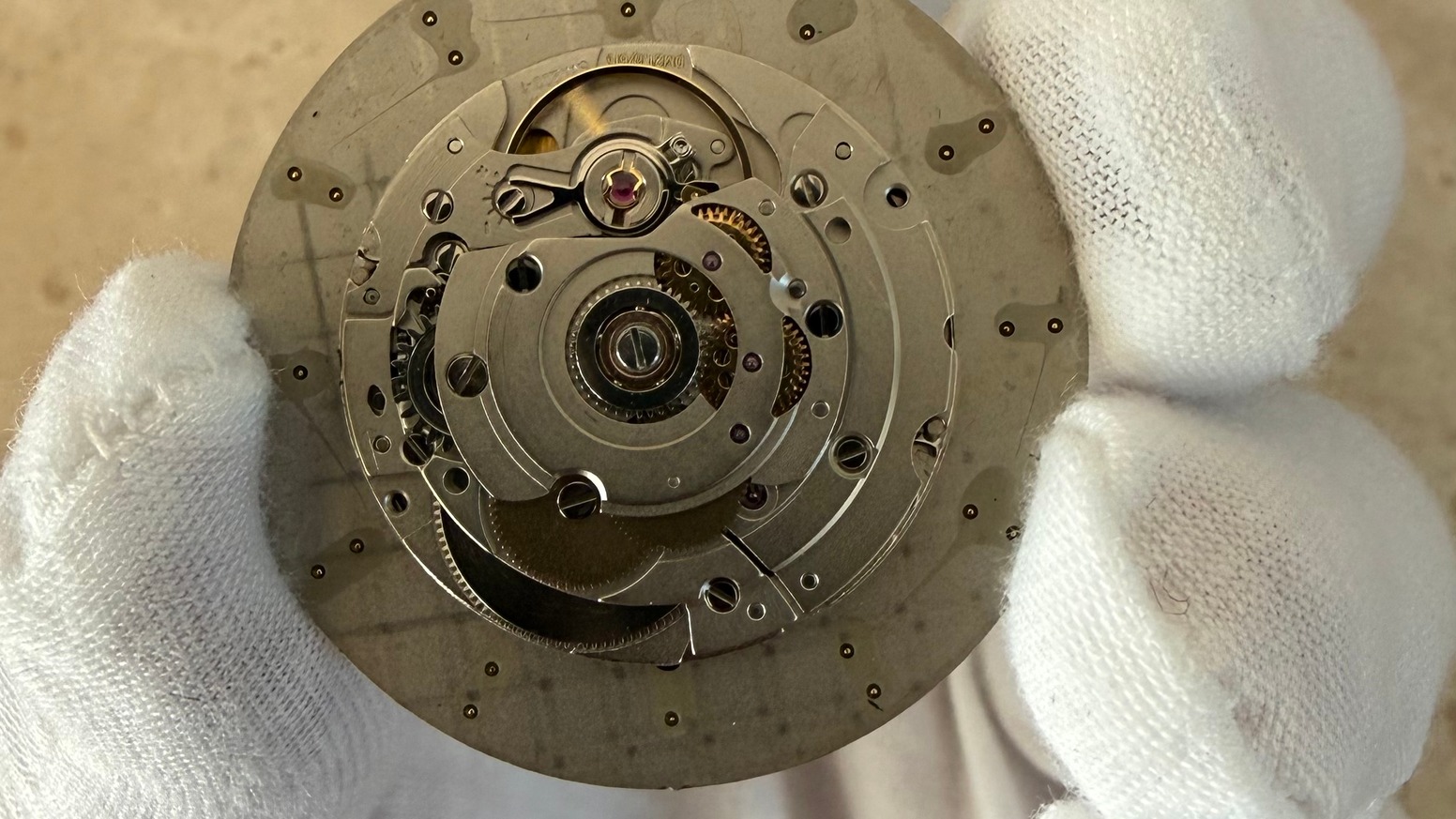 Capiro Aventurero - 100 Watches. One Story.
